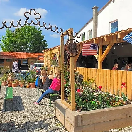Chrom Ranch Reiterhof 3*